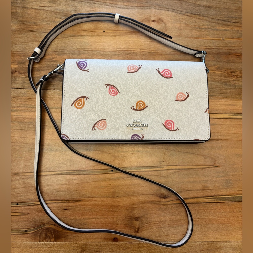 Coach Crossbody Snail Wallet